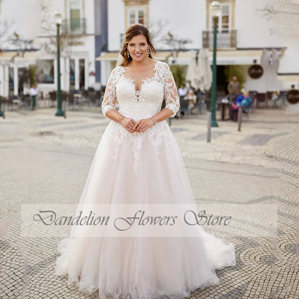 Exquisite Wedding Dresses Plue Size V Neck 3/4 Sleeves Bride Gowns Appliques Illusion Sweep Train Tulle A-Line Robe De Mariée