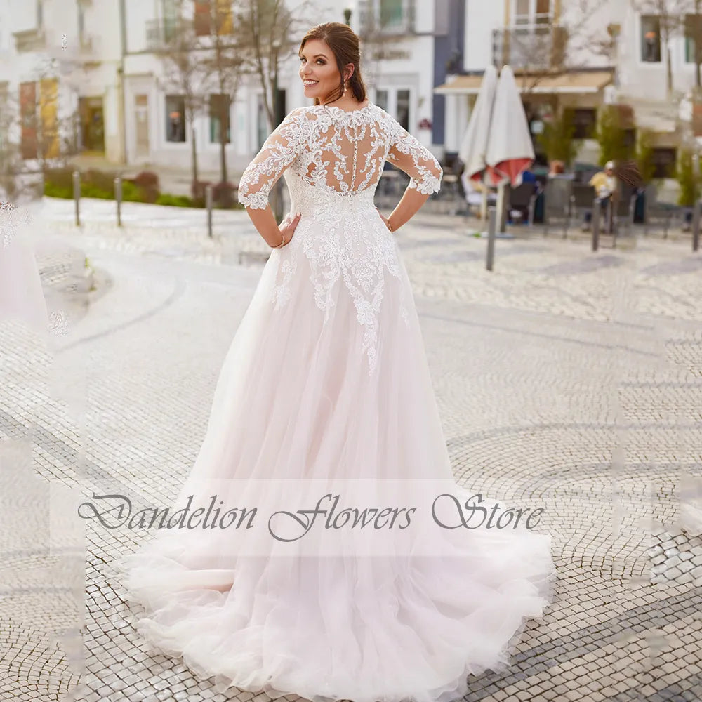 Exquisite Wedding Dresses Plue Size V Neck 3/4 Sleeves Bride Gowns Appliques Illusion Sweep Train Tulle A-Line Robe De Mariée